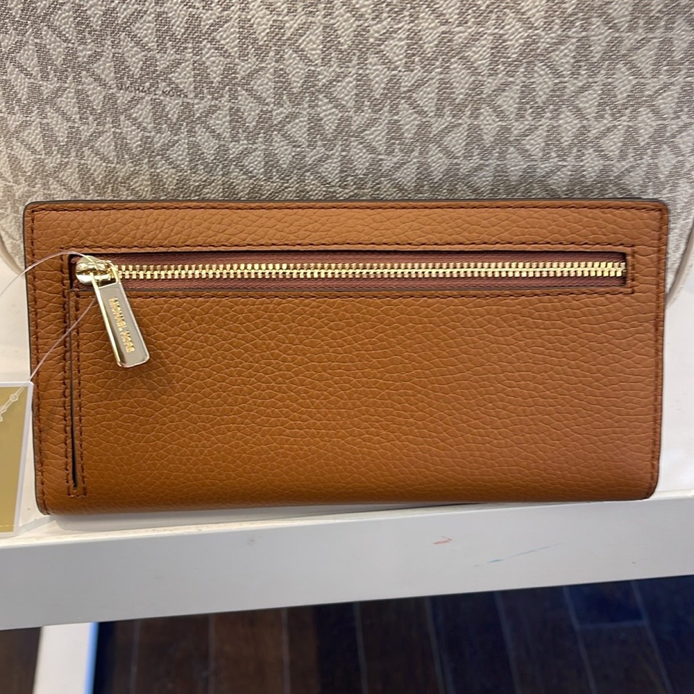 Michael Kors Reed Lg Bifold Pebbled Leather Snap Wallet Card Case 
Luggage 
NWT - Picture 5 of 16
